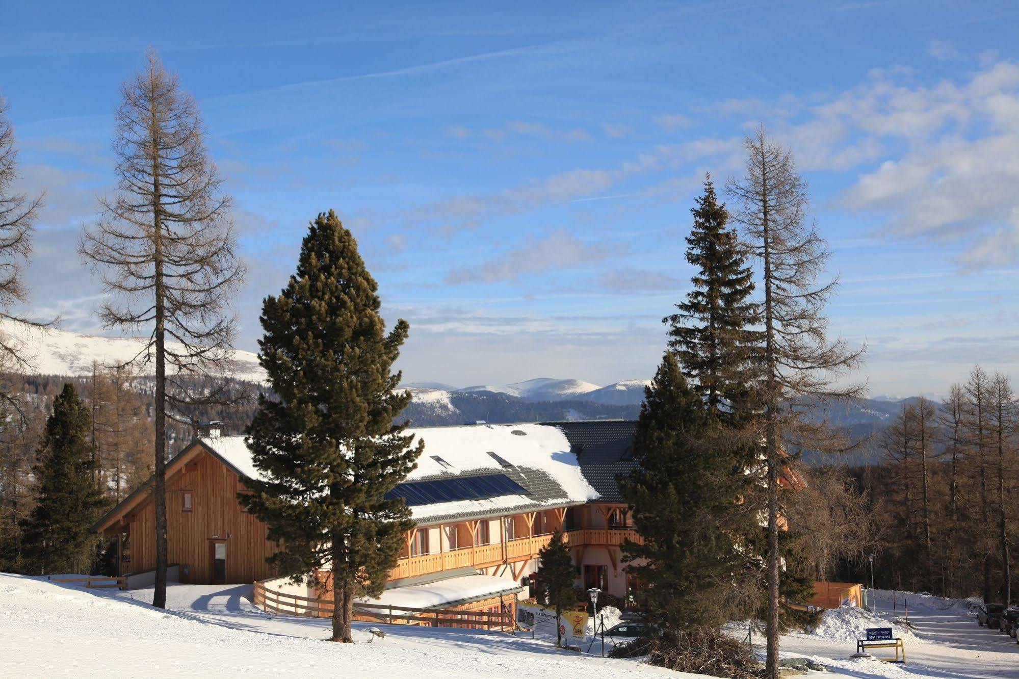Jufa Hotel Hochrindl Esterno foto